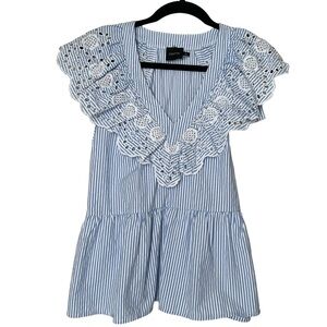 Cliche Striped Women’s Tank Blouse Blue White Eyelet back tie peplum size Small